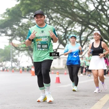 Runner Photo 8487030