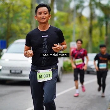 Runner Photo 8487057