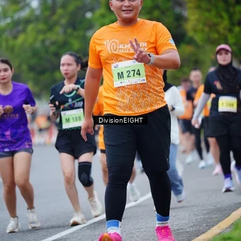 Runner Photo 8487086
