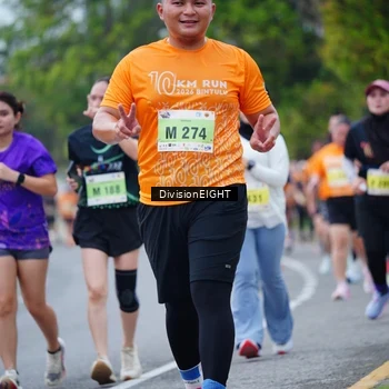 Runner Photo 8487087