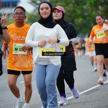 Runner Photo 8487108