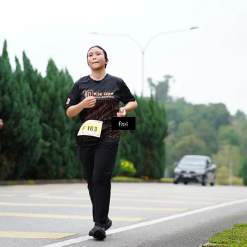 Runner Photo 8487129