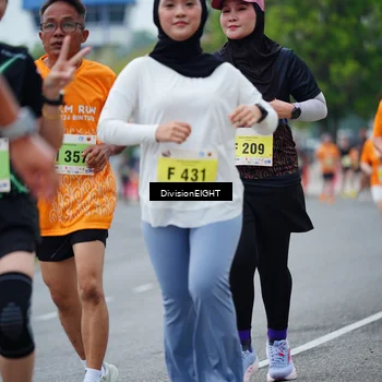 Runner Photo 8487134