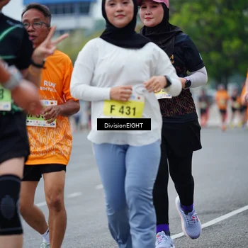 Runner Photo 8487161