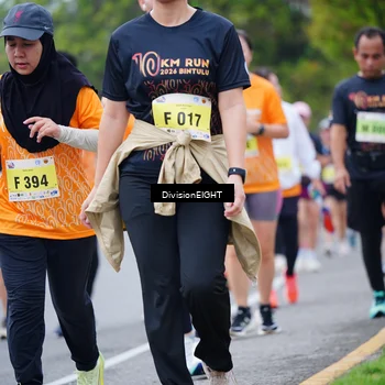 Runner Photo 8487176