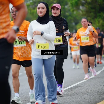 Runner Photo 8487206