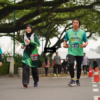 Runner Photo 8487235