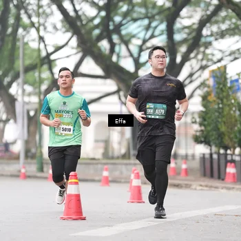 Runner Photo 8487285