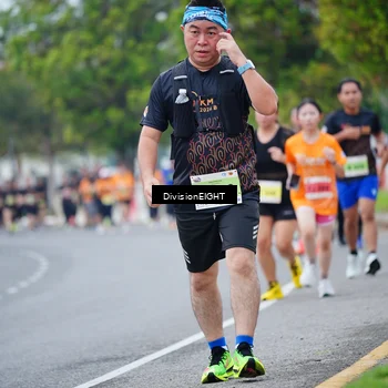 Runner Photo 8487363