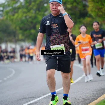 Runner Photo 8487378