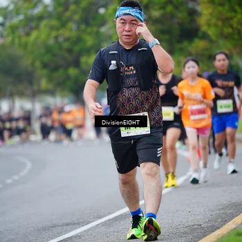 Runner Photo 8487397