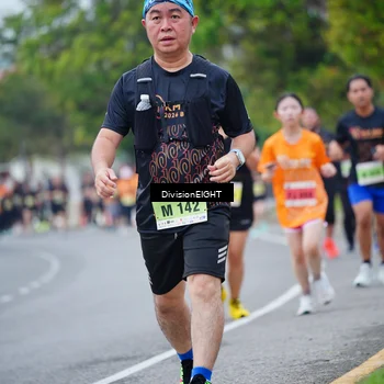 Runner Photo 8487421