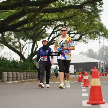 Runner Photo 8487423