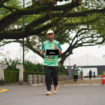 Runner Photo 8487452