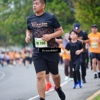 Runner Photo 8487515