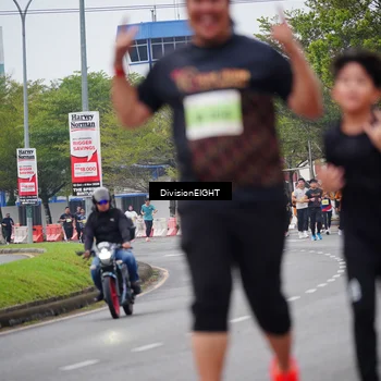 Runner Photo 8487558