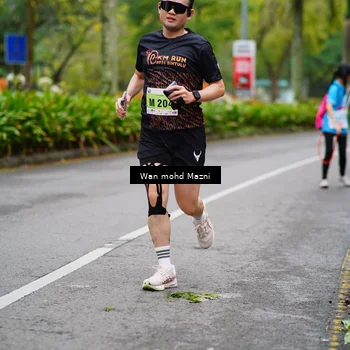 Runner Photo 8487563