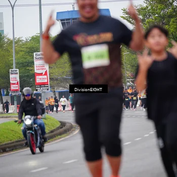 Runner Photo 8487623