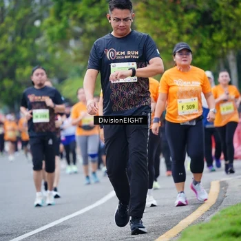 Runner Photo 8487662