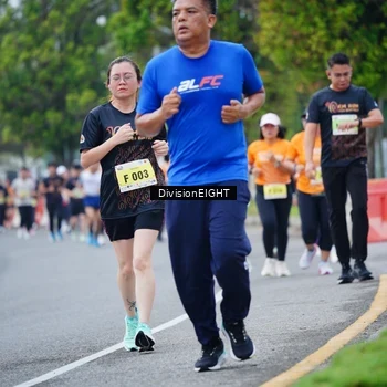 Runner Photo 8487663