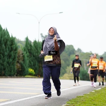 Runner Photo 8487692