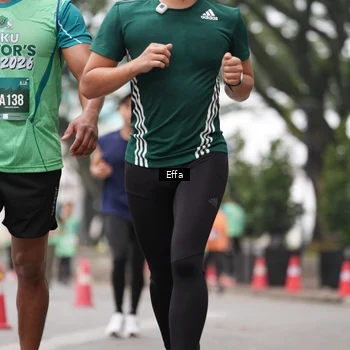 Runner Photo 8487698