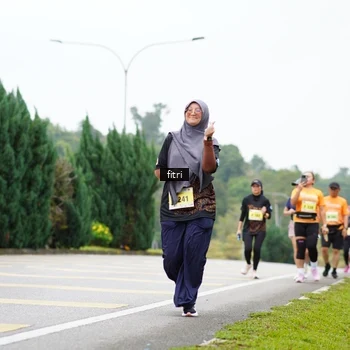 Runner Photo 8487705