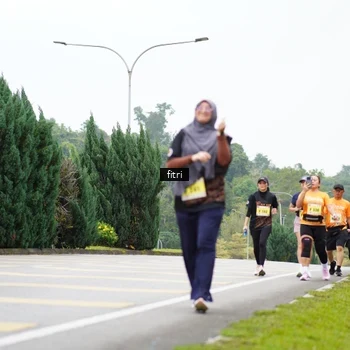 Runner Photo 8487708