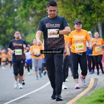 Runner Photo 8487728