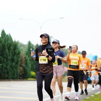 Runner Photo 8487749