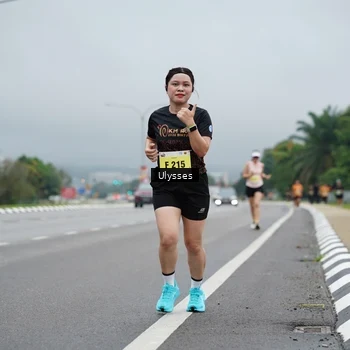 Runner Photo 8487755