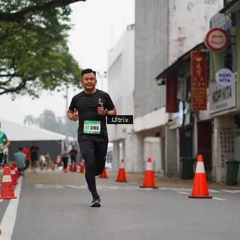 Runner Photo 8487786