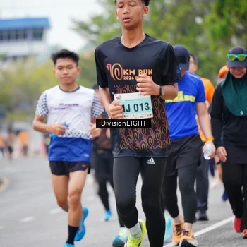 Runner Photo 8487831