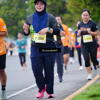 Runner Photo 8487905