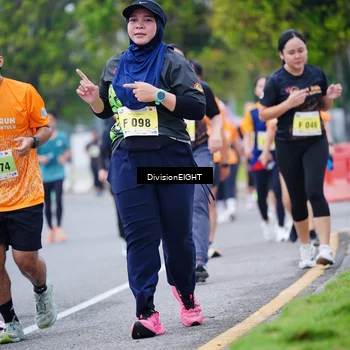 Runner Photo 8487916