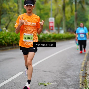 Runner Photo 8488419