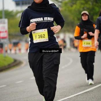 Runner Photo 8488742