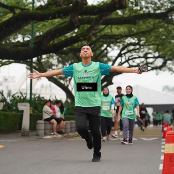 Runner Photo 8488864