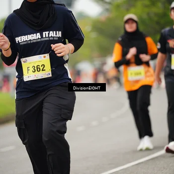 Runner Photo 8488872