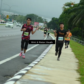 Runner Photo 8489042