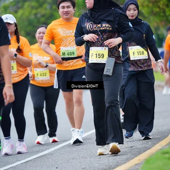 Runner Photo 8489076