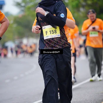 Runner Photo 8489276