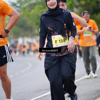 Runner Photo 8489279