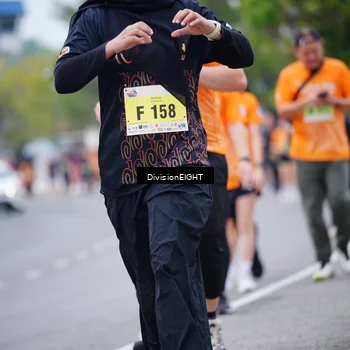 Runner Photo 8489301