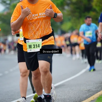 Runner Photo 8489335