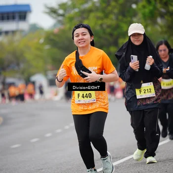 Runner Photo 8489538