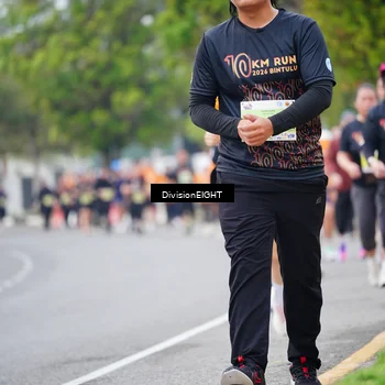 Runner Photo 8489604