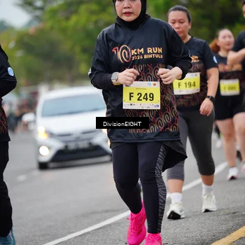 Runner Photo 8489634