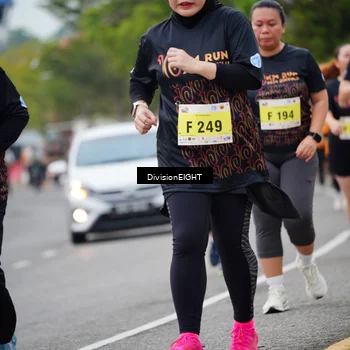 Runner Photo 8489649
