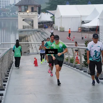 Runner Photo 8489842